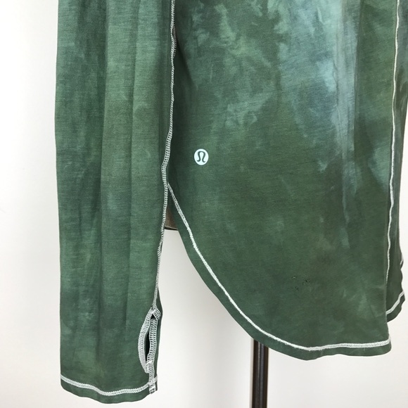 lululemon athletica Tops - Lululemon Green TieDye Long Sleeve Lightweight Top